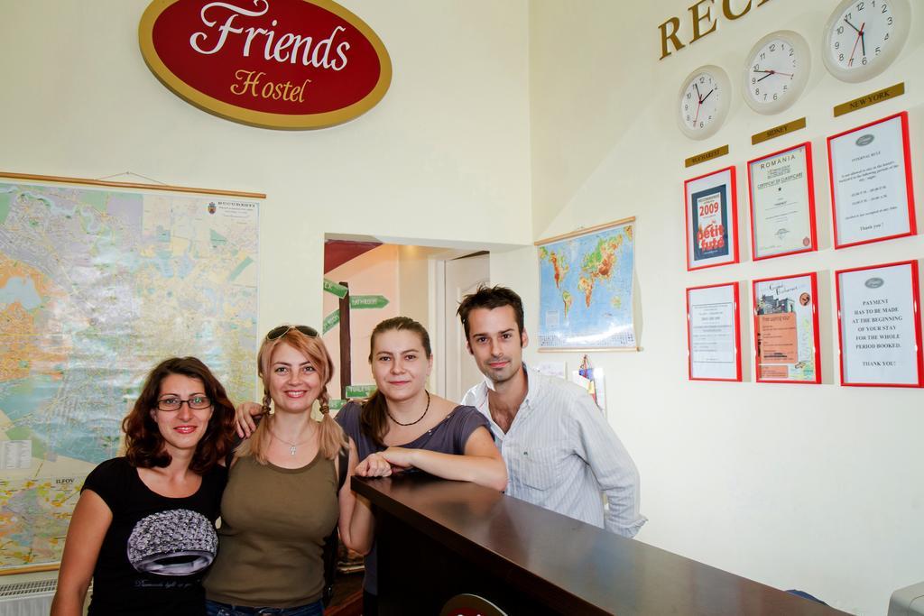 Friends Hostel Bucharest Exterior photo